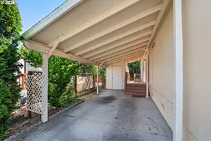 4802 SE 133rd Dr, Portland, OR 97236 - Photo 17