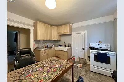 506 E 4th St, The Dalles, OR 97058 - Photo 13
