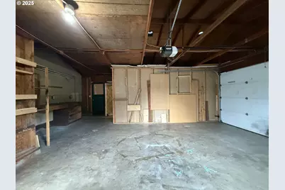 504 Lord St, Kelso, WA 98626 - Photo 25