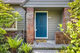 2214 N Emerson St, Portland, OR 97217 - Photo 3