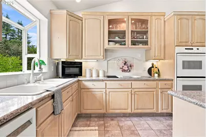 804 NW 297th Cir, Ridgefield, WA 98642 - Photo 9