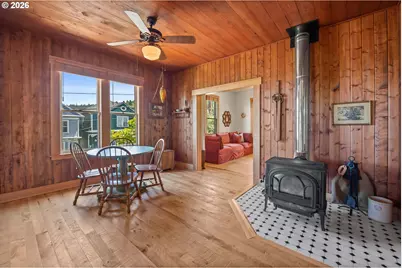 1692 Franklin Ave, Astoria, OR 97103 - Photo 7