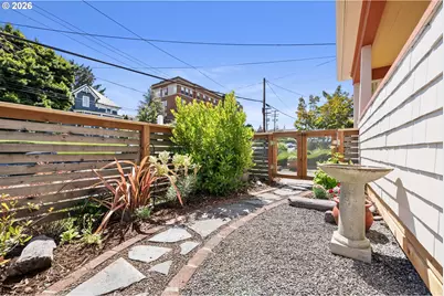 1692 Franklin Ave, Astoria, OR 97103 - Photo 37
