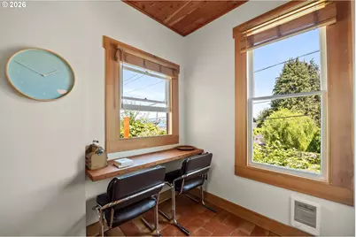 1692 Franklin Ave, Astoria, OR 97103 - Photo 11