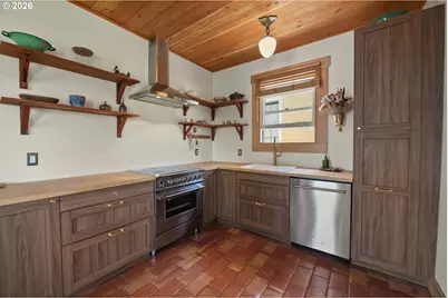1692 Franklin Ave, Astoria, OR 97103 - Photo 13