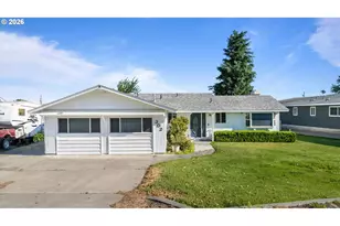 302 NW Columbia Ave, Boardman, OR 97818 - Photo 1