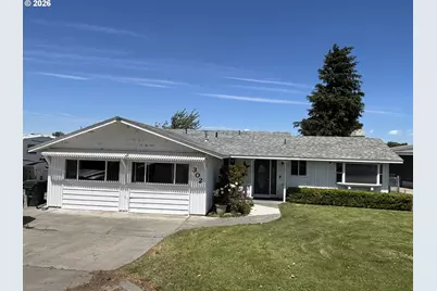 302 NW Columbia Ave, Boardman, OR 97818 - Photo 1