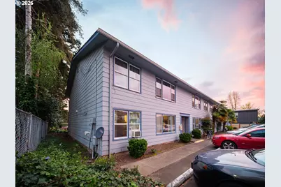 302 Monmouth Ave, Monmouth, OR 97361 - Photo 3
