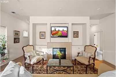 680 NE Adwick Dr #5, Hillsboro, OR 97006 - Photo 9