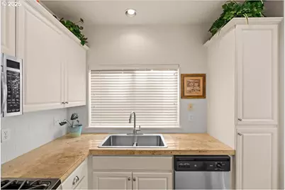 680 NE Adwick Dr #5, Hillsboro, OR 97006 - Photo 15