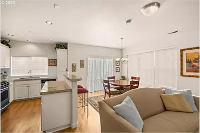 680 NE Adwick Dr #5, Hillsboro, OR 97006 - Photo 11