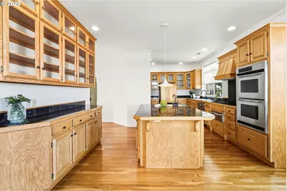 323 Madison Ave, Bandon, OR 97411 - Photo 25