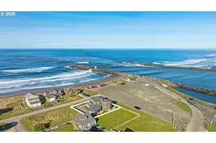 323 Madison Ave, Bandon, OR 97411 - Photo 7