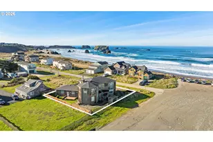 323 Madison Ave, Bandon, OR 97411 - Photo 1