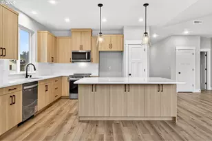 2032 E Otter Loop, La Center, WA 98629 - Photo 11