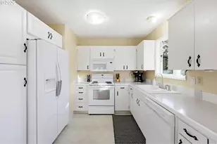 8800 NE Pierce Dr, Vancouver, WA 98662 - Photo 15