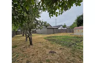 1875 W 18th Ave, Eugene, OR 97402 - Photo 31