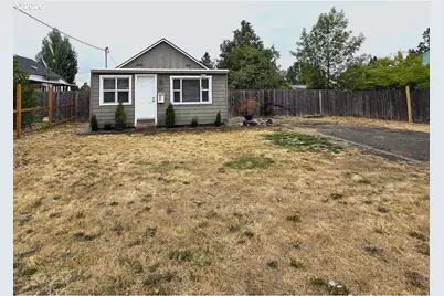 1875 W 18th Ave, Eugene, OR 97402 - Photo 3