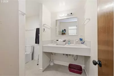 2296 Pierce St, Eugene, OR 97405 - Photo 13