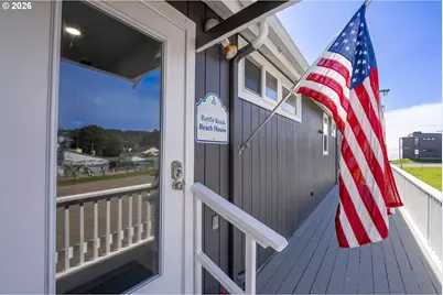 267 6th St, Port Orford, OR 97465 - Photo 5
