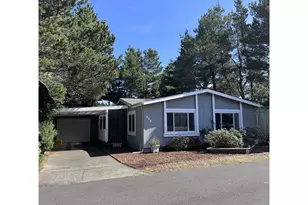1601 Rhododendron Dr, Florence, OR 97439 - Photo 1