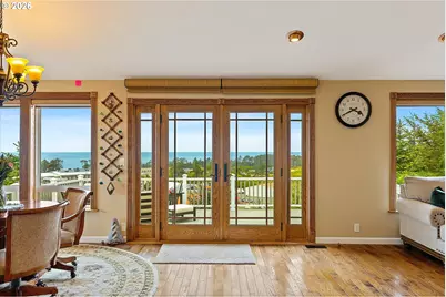 275 NE 71st Pl, Newport, OR 97365 - Photo 3