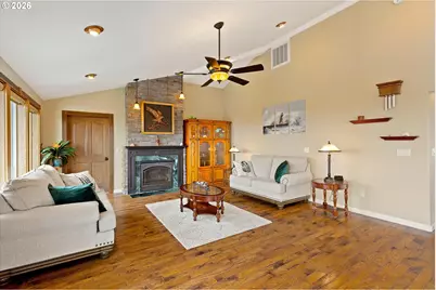 275 NE 71st Pl, Newport, OR 97365 - Photo 7