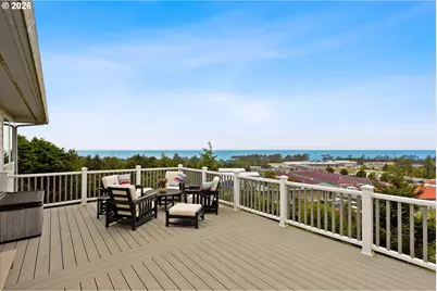 275 NE 71st Pl, Newport, OR 97365 - Photo 5