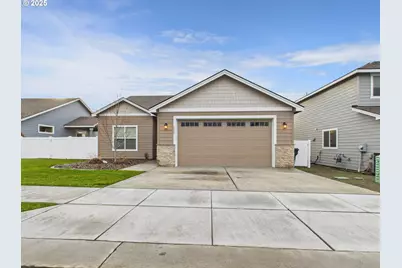 862 E Autumn Ave, Hermiston, OR 97838 - Photo 1