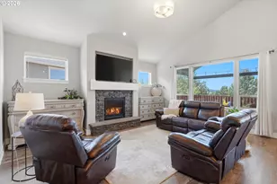 855 NE Hudspeth Cir, Prineville, OR 97754 - Photo 11