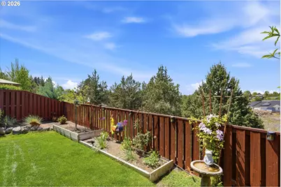 855 NE Hudspeth Cir, Prineville, OR 97754 - Photo 29
