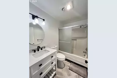 2040 11th St, Florence, OR 97439 - Photo 27