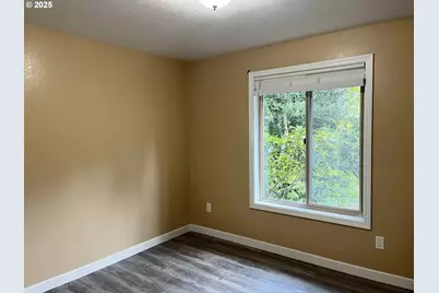 2040 11th St, Florence, OR 97439 - Photo 25