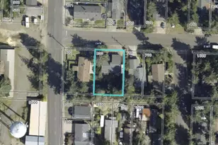 2040 11th St, Florence, OR 97439 - Photo 43