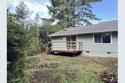 2040 11th St, Florence, OR 97439 - Photo 39