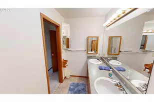 1389 Glenwood Dr, Brookings, OR 97415 - Photo 17