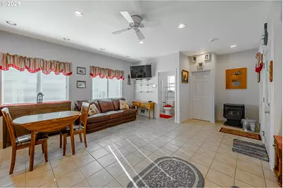 18 Pine Ln, Lakeside, OR 97449 - Photo 3