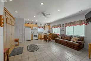 18 Pine Ln, Lakeside, OR 97449 - Photo 5