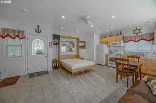 18 Pine Ln, Lakeside, OR 97449 - Photo 7