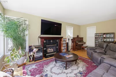 721 Brookside Dr, Eugene, OR 97405 - Photo 7