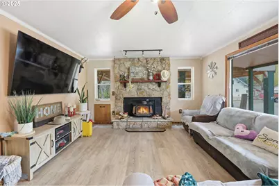 80107 Pioneer St, Tygh Valley, OR 97063 - Photo 7