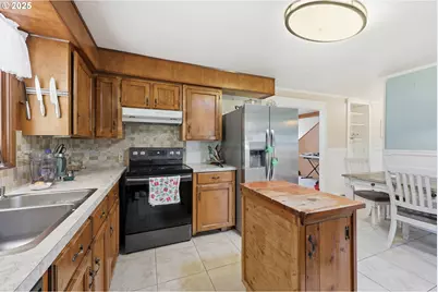 80107 Pioneer St, Tygh Valley, OR 97063 - Photo 11