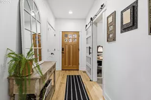 1674 Gilham Rd, Eugene, OR 97401 - Photo 5