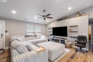 645 SE Garden Way Dr, Winston, OR 97496 - Photo 7