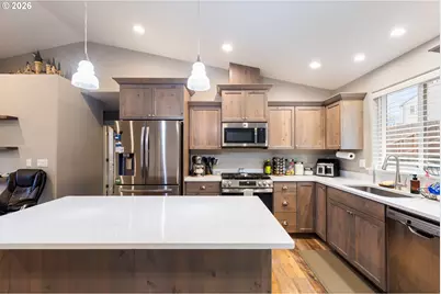 645 SE Garden Way Dr, Winston, OR 97496 - Photo 15