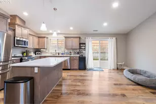 645 SE Garden Way Dr, Winston, OR 97496 - Photo 13