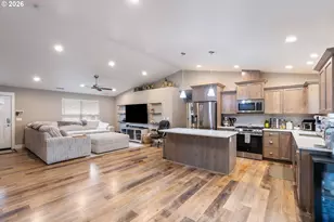 645 SE Garden Way Dr, Winston, OR 97496 - Photo 19