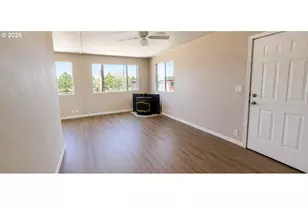 80744 Wagon Wheel Loop, Irrigon, OR 97844 - Photo 5