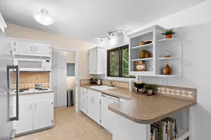 5225 SW Oleson Rd, Portland, OR 97225 - Photo 11