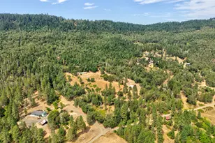 900 Mulberry Ln, Roseburg, OR 97471 - Photo 27
